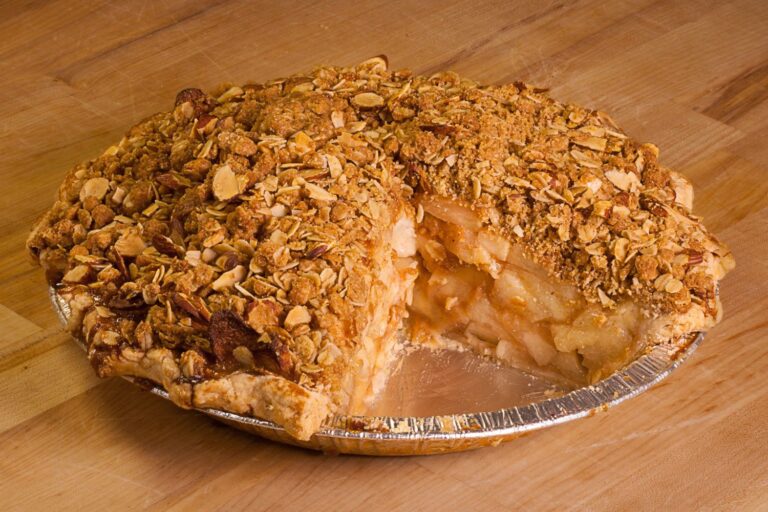 apple-crumb-top-pie-crust-bakery-fenton-mi-img_9987-my