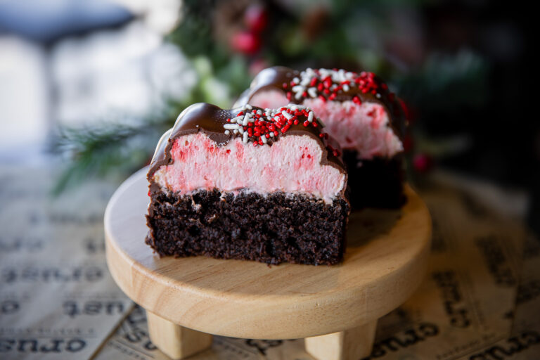 Peppermint Roll Mini Wavy Cake